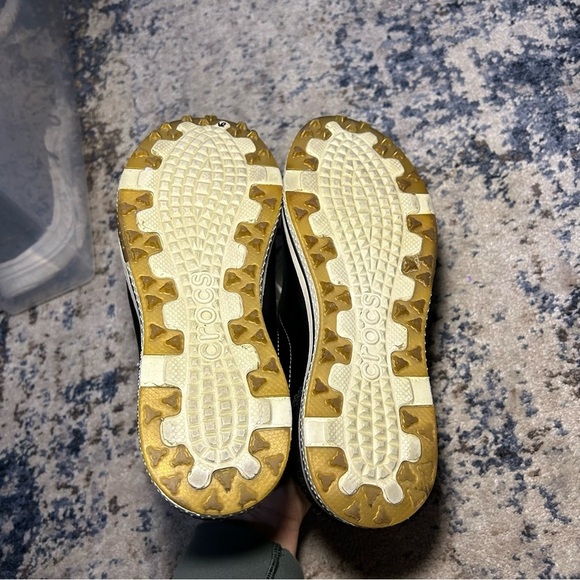 Crocs Black Karlson Lace-Up Gold Shoes Size 7 - Picture 11 of 11